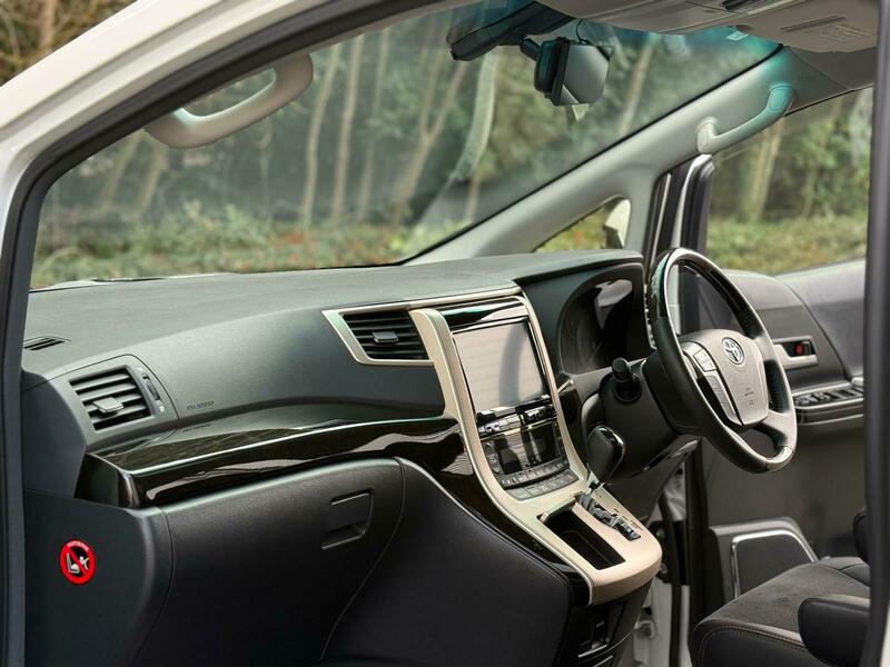 Used Toyota Vellfire 2013 for sale - 77906077: Photo 17