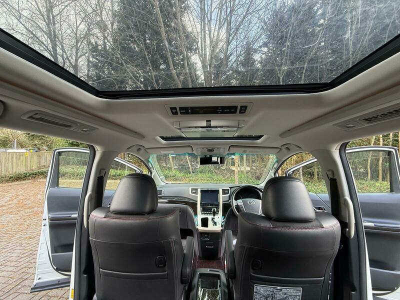 Used Toyota Vellfire 2013 for sale - 77906077: Photo 30