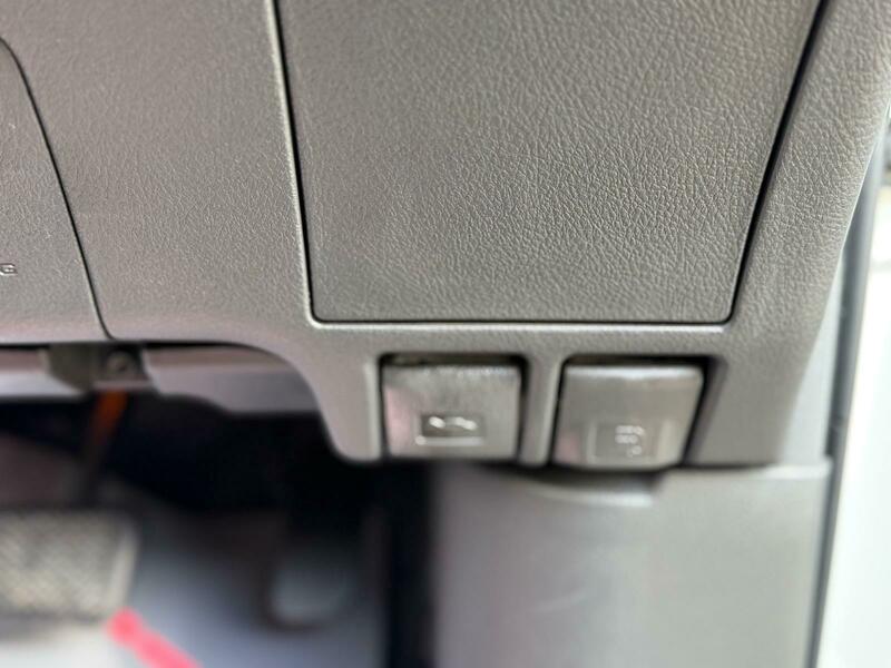 Used Toyota Vellfire 2013 for sale - 77906077: Photo 37