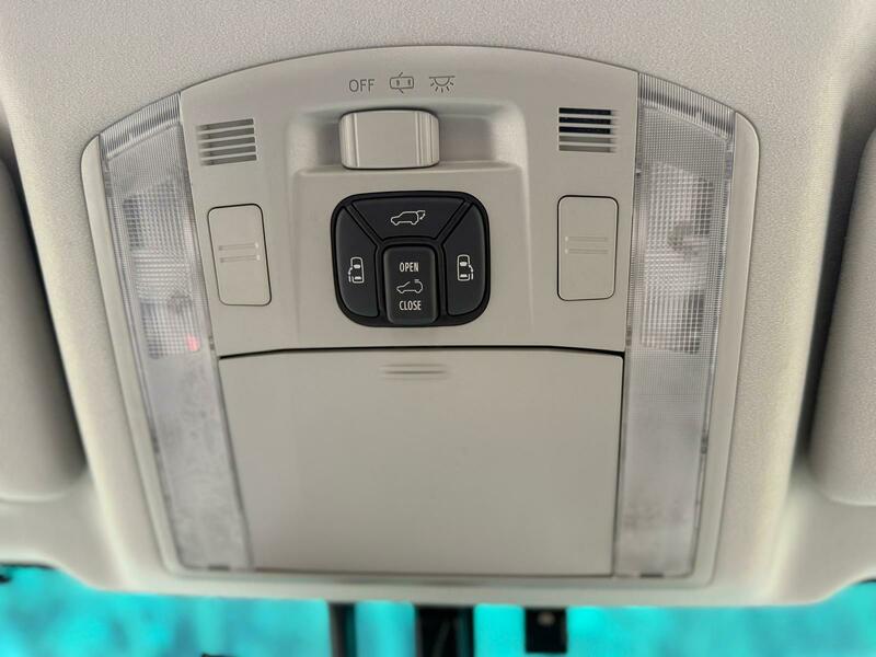 Used Toyota Vellfire 2013 for sale - 77906077: Photo 40