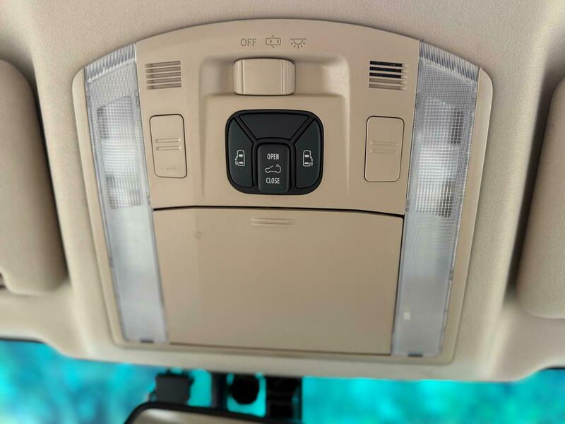 Used Toyota Vellfire 2014 for sale - 78219445: Photo 24