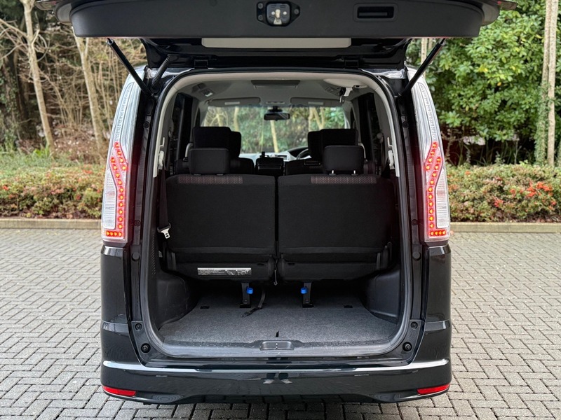 Used Nissan Serena 2015 for sale - 77241809: Photo 17