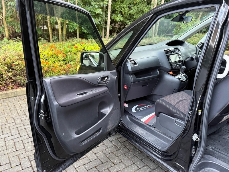 Used Nissan Serena 2015 for sale - 77241809: Photo 18