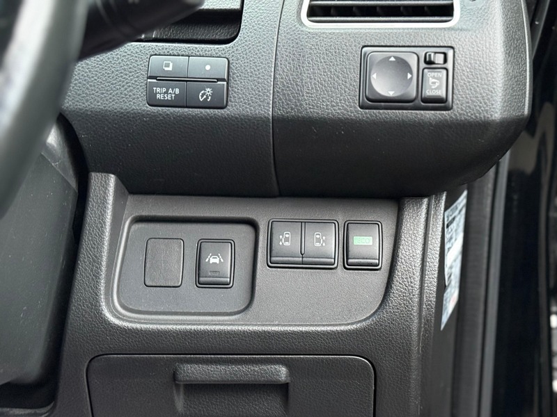 Used Nissan Serena 2015 for sale - 77241809: Photo 21