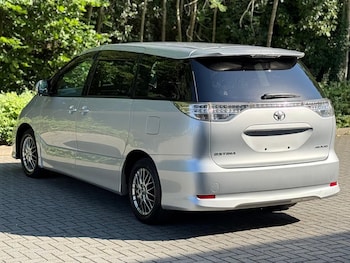 Used Toyota Estima 2014 for sale - 79075381: Photo