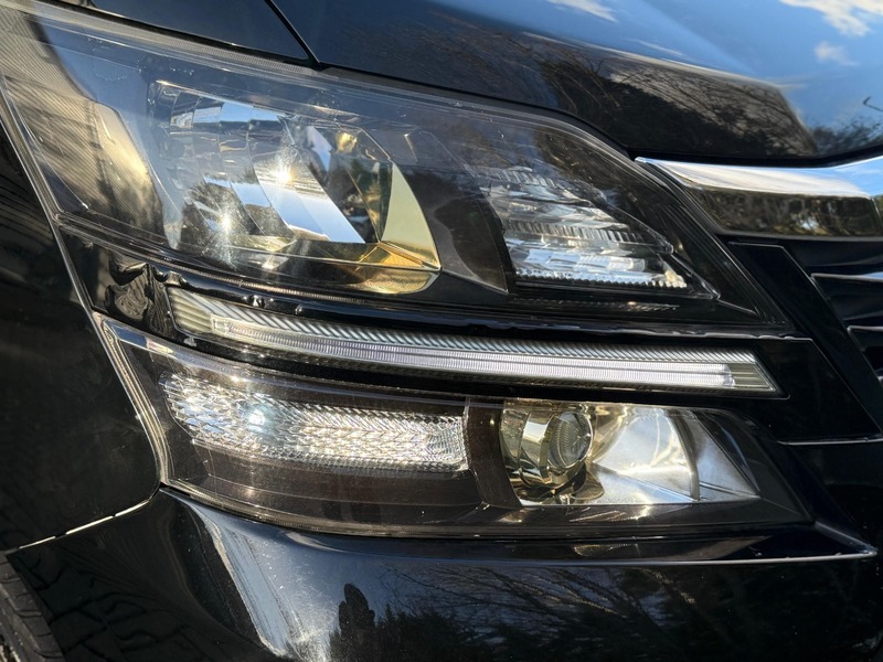 Used Toyota Vellfire 2014 for sale - 76520900: Photo 12