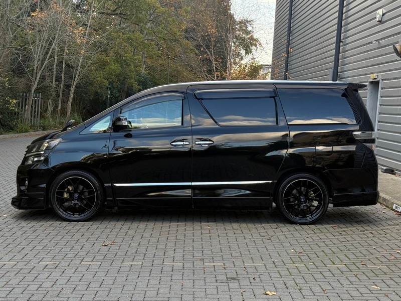 Used Toyota Vellfire 2014 for sale - 76520900: Photo 16