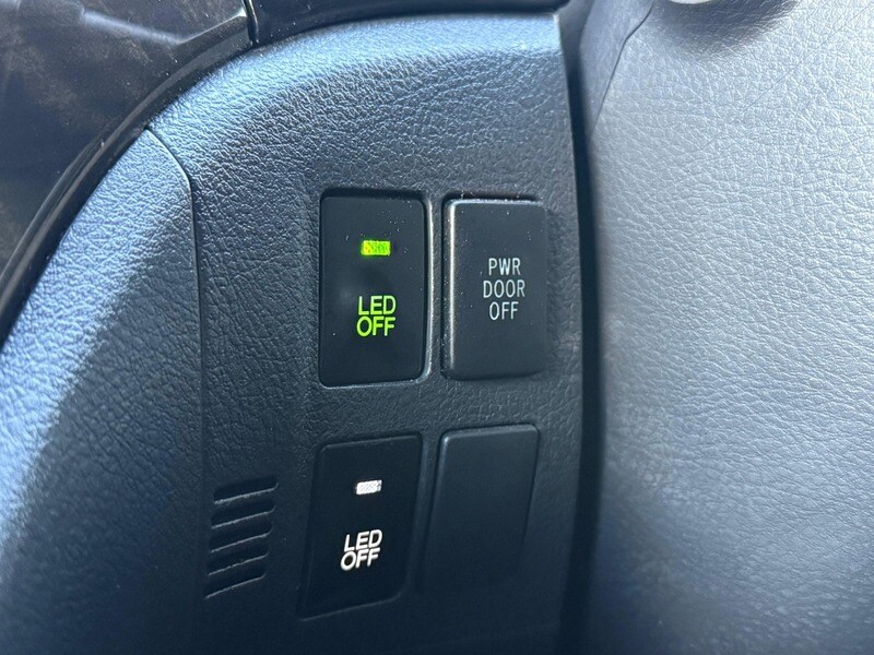 Used Toyota Vellfire 2014 for sale - 76520900: Photo 19