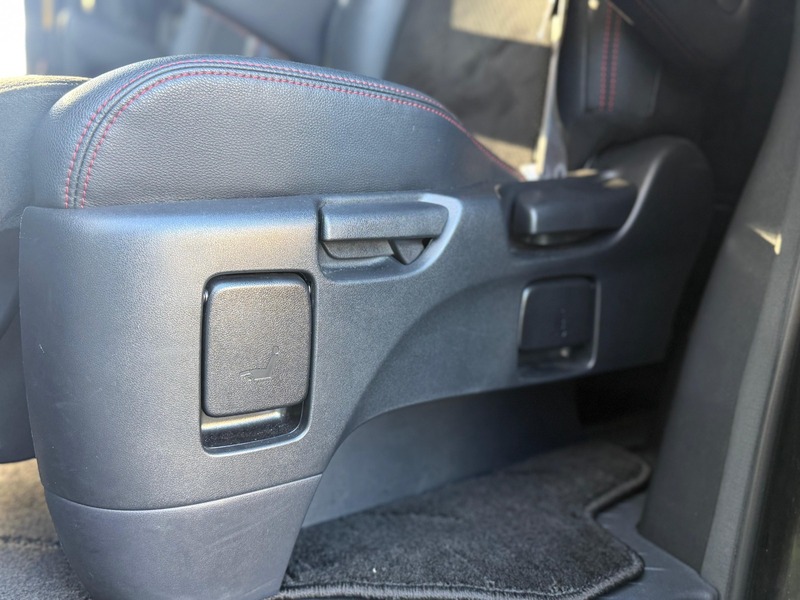 Used Toyota Vellfire 2014 for sale - 76520900: Photo 24