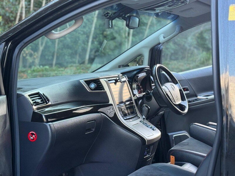 Used Toyota Vellfire 2014 for sale - 76520900: Photo 36