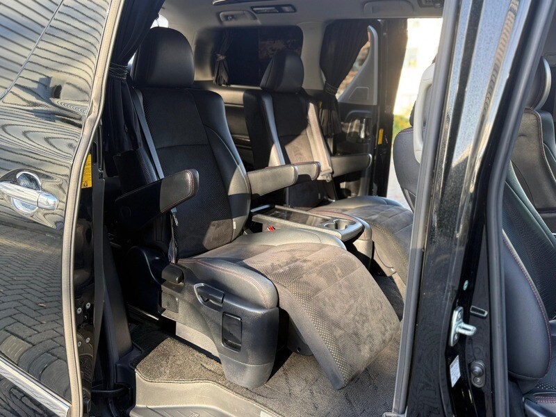 Used Toyota Vellfire 2014 for sale - 76520900: Photo 44