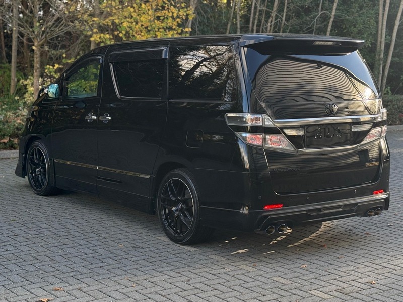 Used Toyota Vellfire 2014 for sale - 76520900: Photo 6
