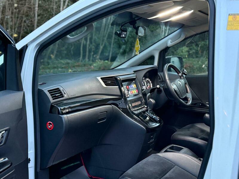 Used Toyota Vellfire 2024 for sale - 76884581: Photo 33