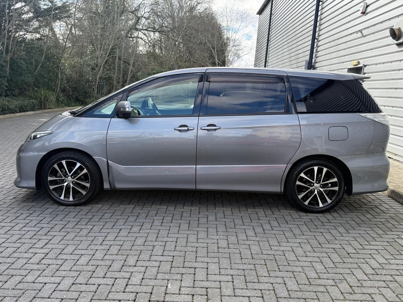 Used Toyota Estima 2014 for sale - 77693995: Photo 11