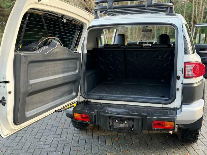 Used Toyota FJ Cruiser 2016 for sale - 76986564: Photo 18