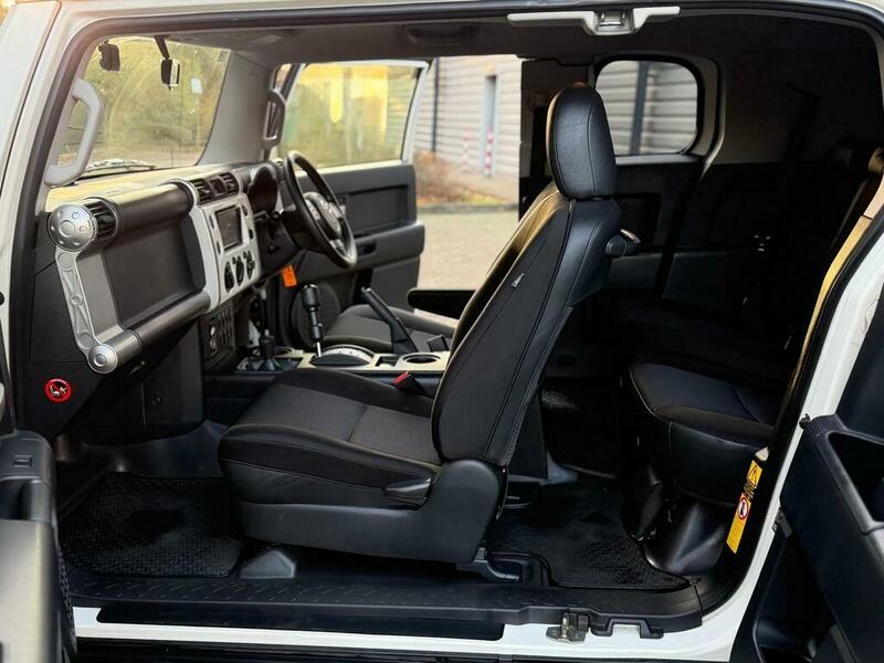 Used Toyota FJ Cruiser 2016 for sale - 76986564: Photo 22