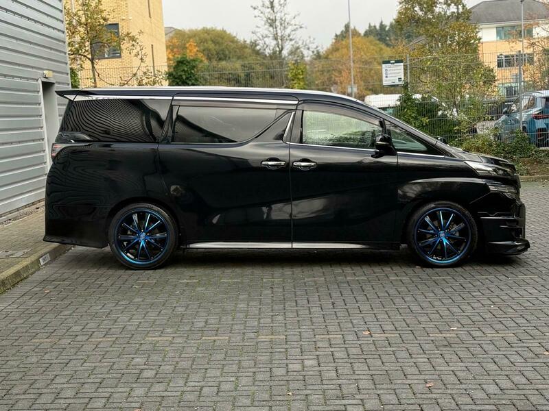 Used Toyota Vellfire 2015 for sale - 76596076: Photo 12