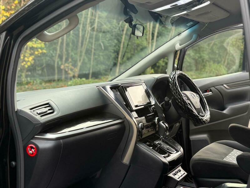 Used Toyota Vellfire 2015 for sale - 76596076: Photo 29