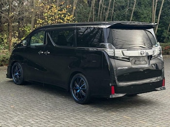 Used Toyota Vellfire 2015 for sale - 76596076: Photo