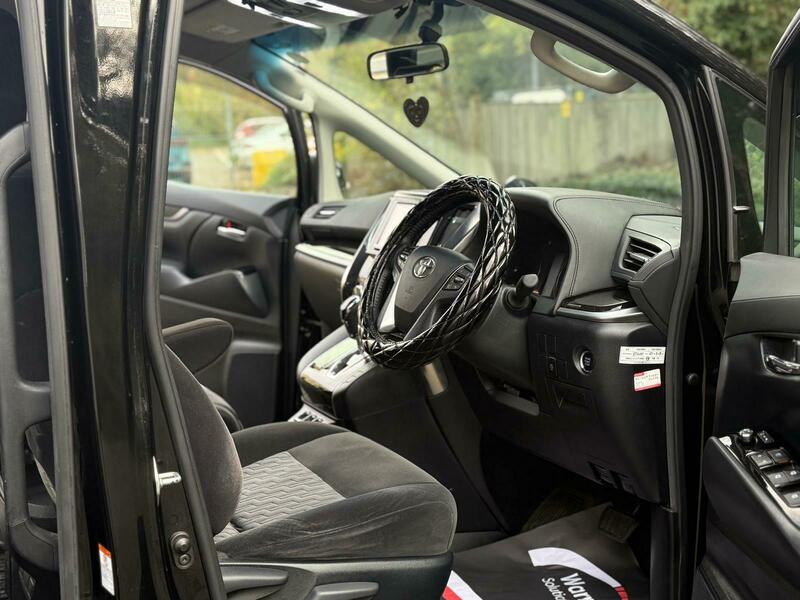 Used Toyota Vellfire 2015 for sale - 76596076: Photo 30