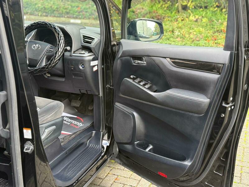 Used Toyota Vellfire 2015 for sale - 76596076: Photo 31