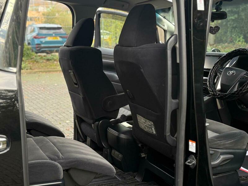 Used Toyota Vellfire 2015 for sale - 76596076: Photo 32