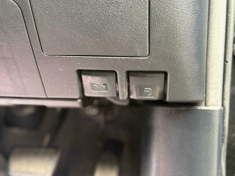 Used Toyota Vellfire 2015 for sale - 76596076: Photo 42