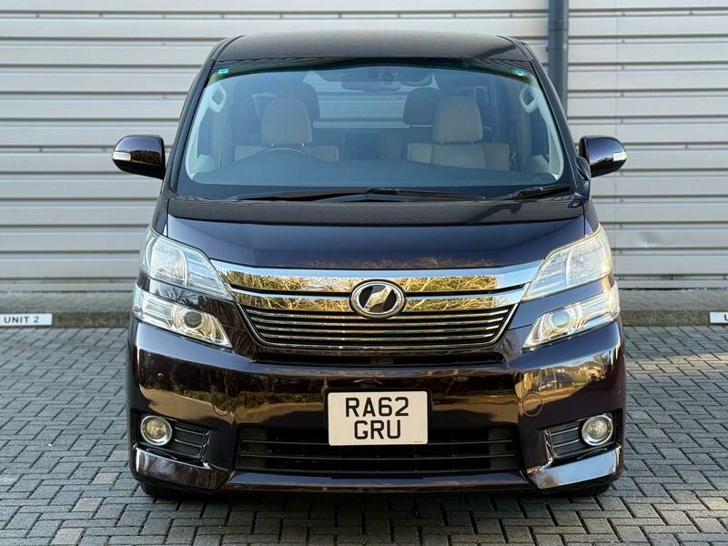 Used Toyota Vellfire 2013 for sale - 78004074: Photo 2