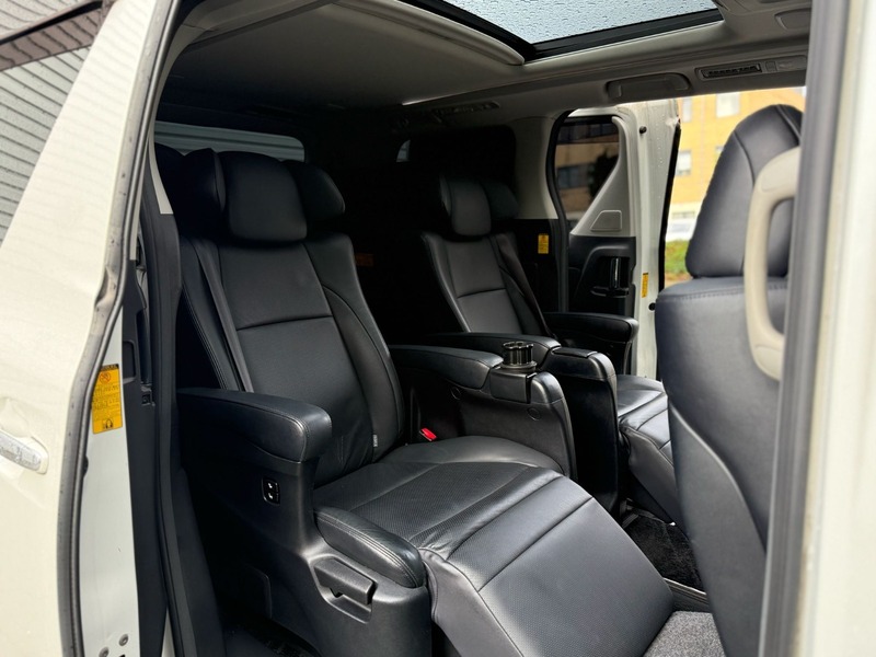 Used Toyota Vellfire 2013 for sale - 77452724: Photo 13