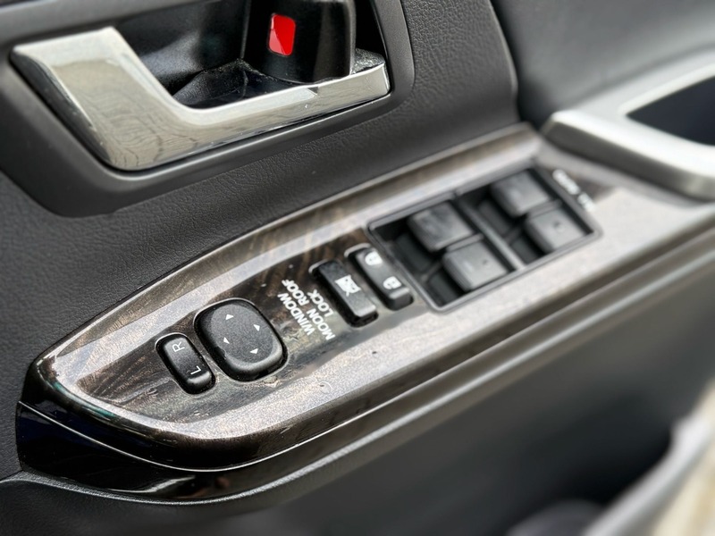 Used Toyota Vellfire 2013 for sale - 77452724: Photo 25