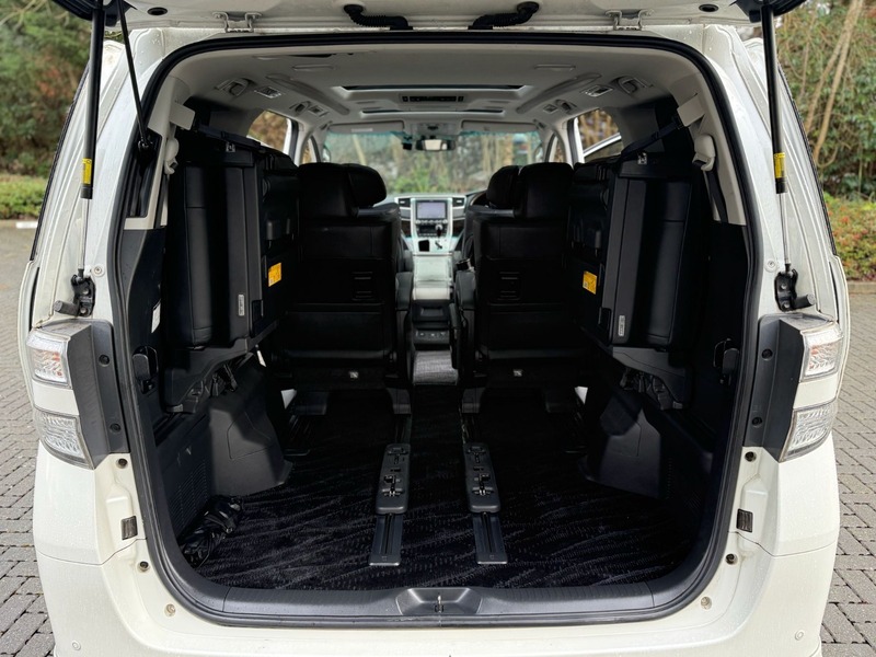 Used Toyota Vellfire 2013 for sale - 77452724: Photo 29