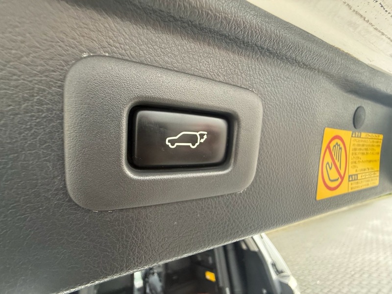 Used Toyota Vellfire 2013 for sale - 77452724: Photo 31