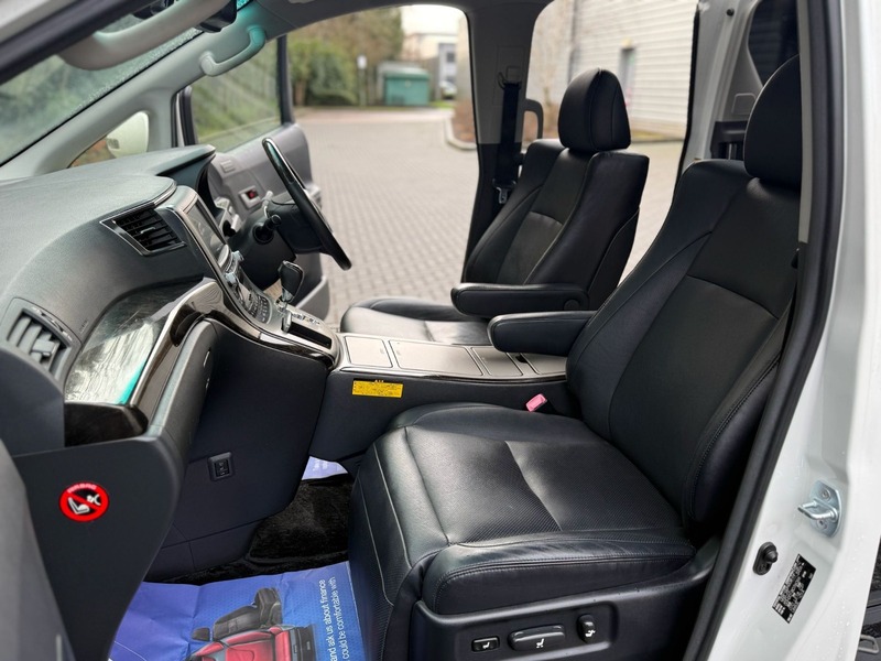 Used Toyota Vellfire 2013 for sale - 77452724: Photo 33