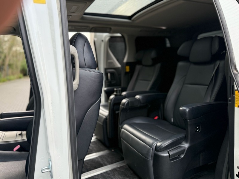 Used Toyota Vellfire 2013 for sale - 77452724: Photo 35