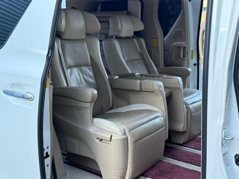 Used Toyota Vellfire 2013 for sale - 78201362: Photo 33