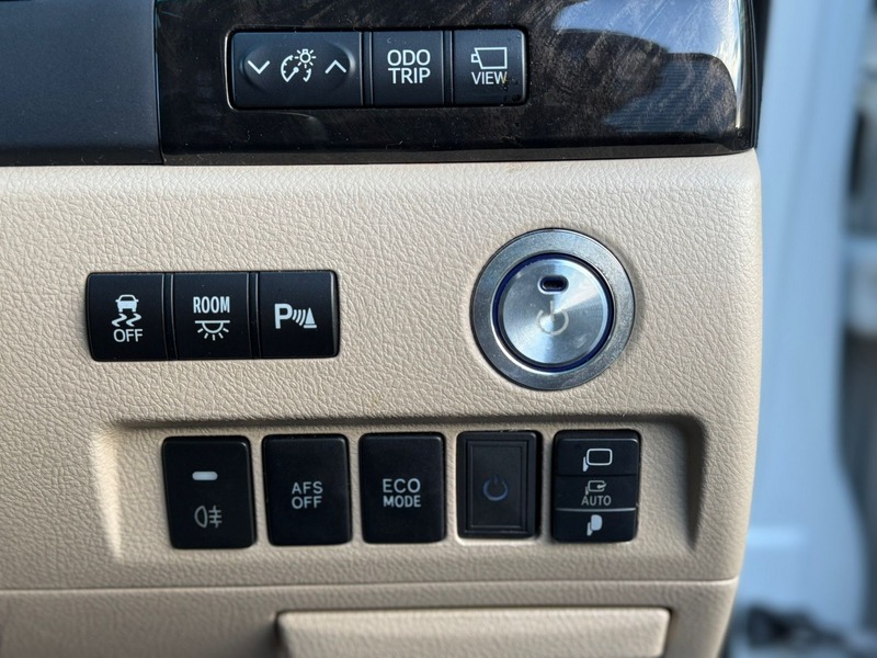 Used Toyota Vellfire 2013 for sale - 78201362: Photo 34