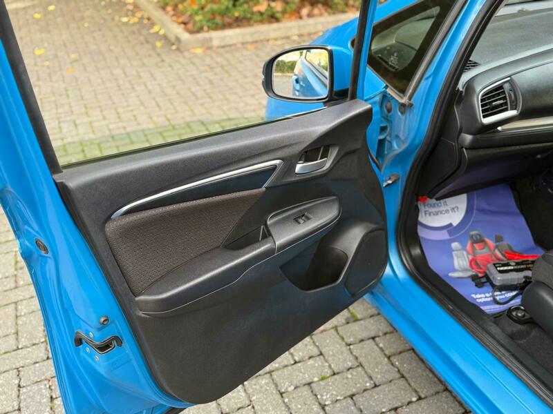 Used Honda Jazz 2014 for sale - 76536324: Photo 17