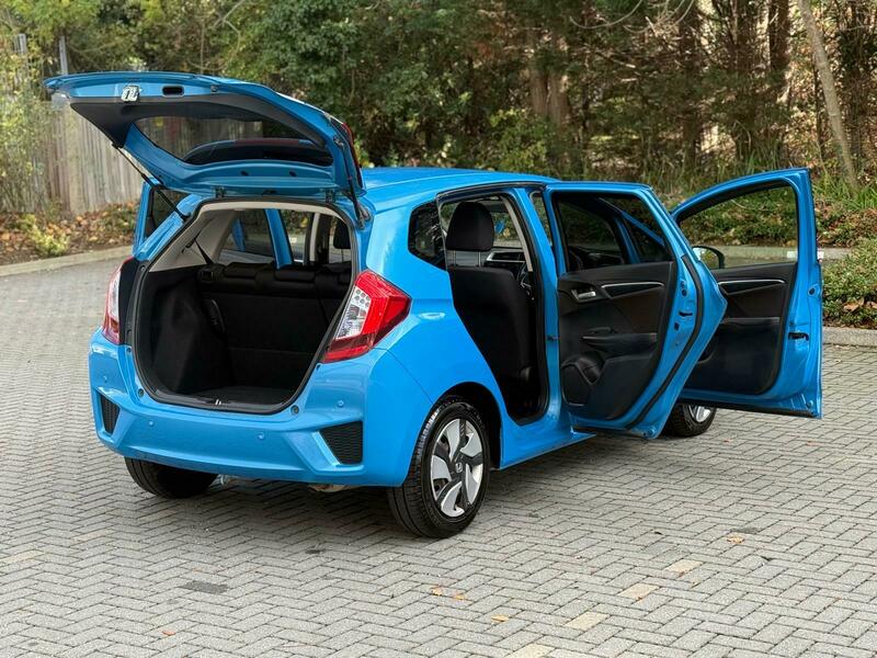 Used Honda Jazz 2014 for sale - 76536324: Photo 4