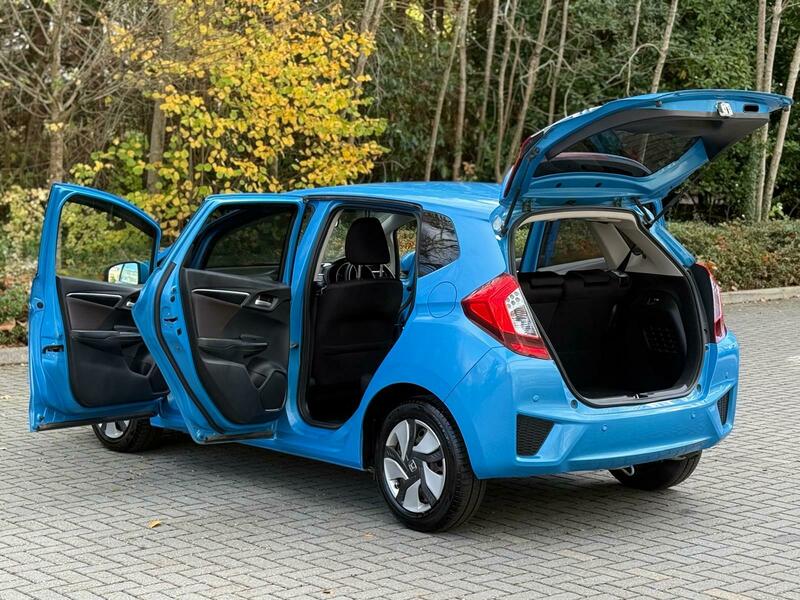 Used Honda Jazz 2014 for sale - 76536324: Photo 6