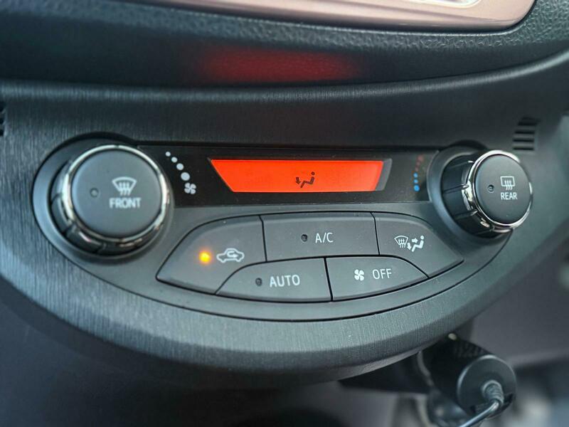 Used Toyota Yaris 2013 for sale - 77805667: Photo 25