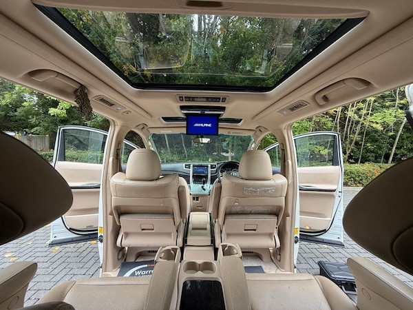 Used Toyota Alphard 2012 for sale - 76264341: Photo 4