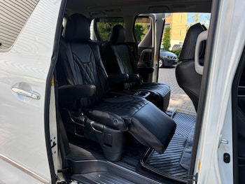 Used Toyota Vellfire 2013 for sale - 79464139: Photo