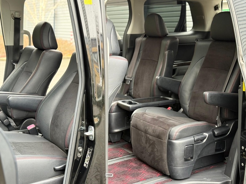 Used Toyota Vellfire 2013 for sale - 77241816: Photo 13