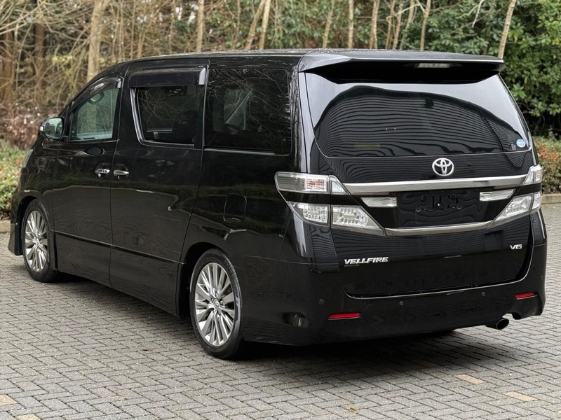 Used Toyota Vellfire 2013 for sale - 77241816: Photo 2