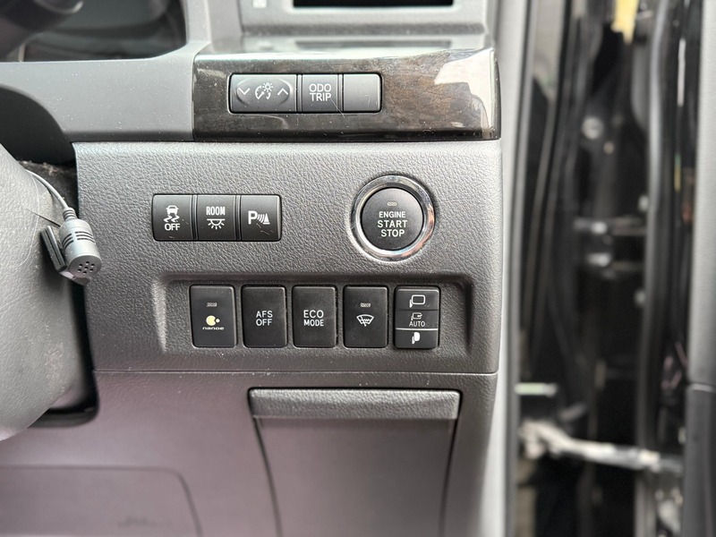 Used Toyota Vellfire 2013 for sale - 77241816: Photo 27