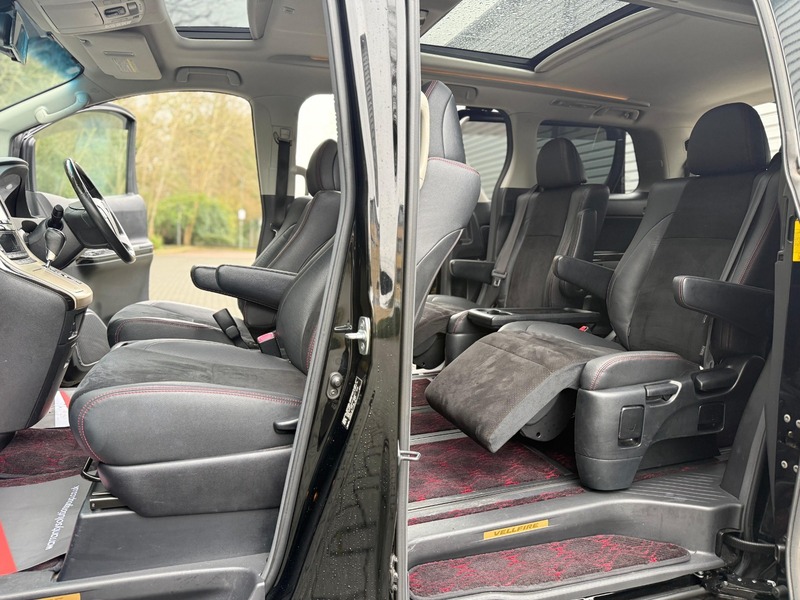 Used Toyota Vellfire 2013 for sale - 77241816: Photo 4