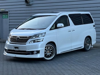 Used Toyota Vellfire 2013 for sale - 78497106: Photo