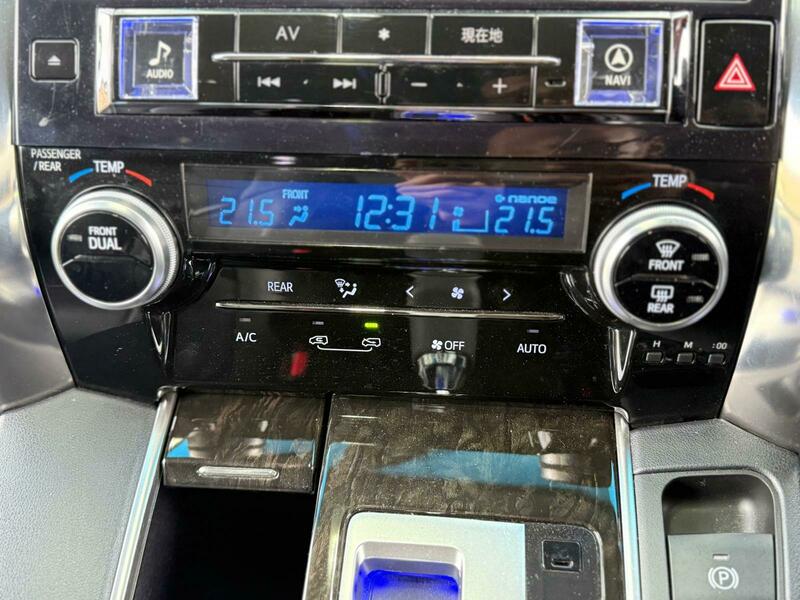 Used Toyota Vellfire 2015 for sale - 77508170: Photo 49