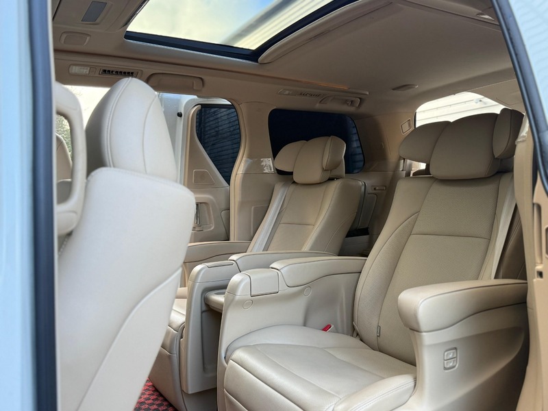 Used Toyota Vellfire 2014 for sale - 77236908: Photo 13