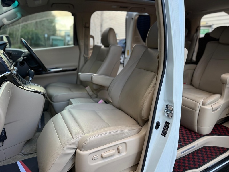 Used Toyota Vellfire 2014 for sale - 77236908: Photo 15